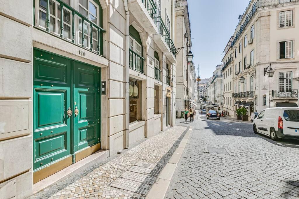 Made For The City Lovers- Urban Charm In Chiado Лиссабон Экстерьер фото