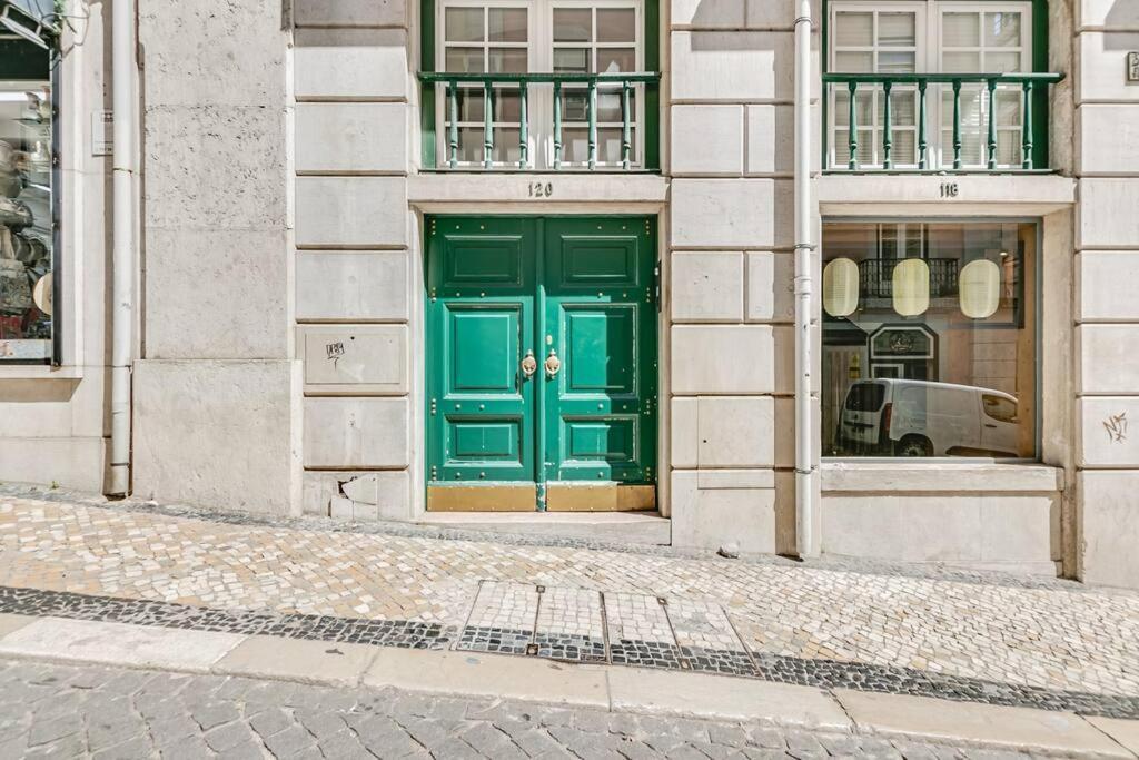 Made For The City Lovers- Urban Charm In Chiado Лиссабон Экстерьер фото